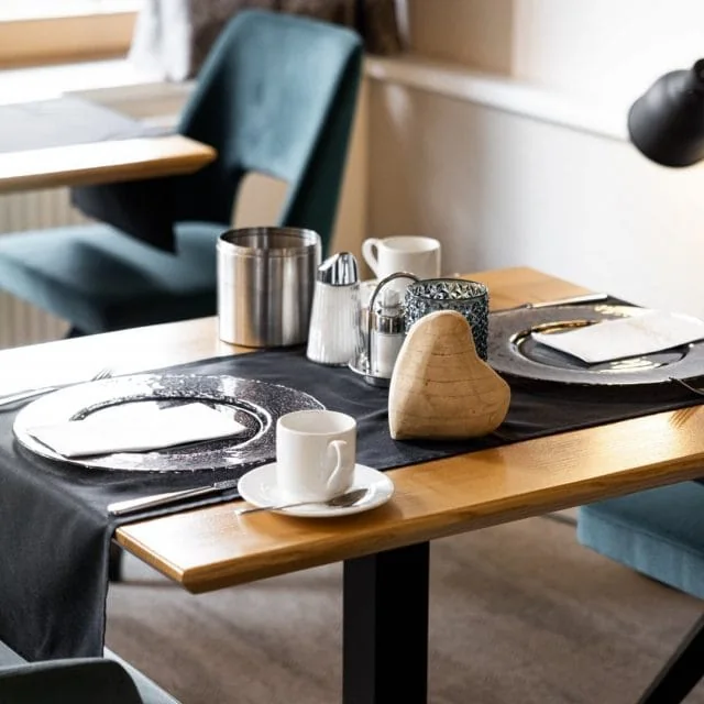 Ein gedeckter Tisch im Restaurant